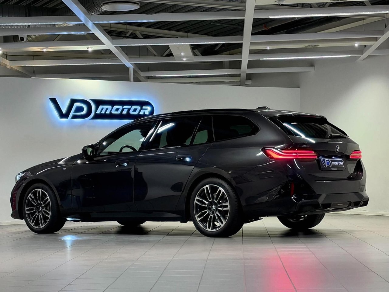 BMW 540 2024, bild 5/10