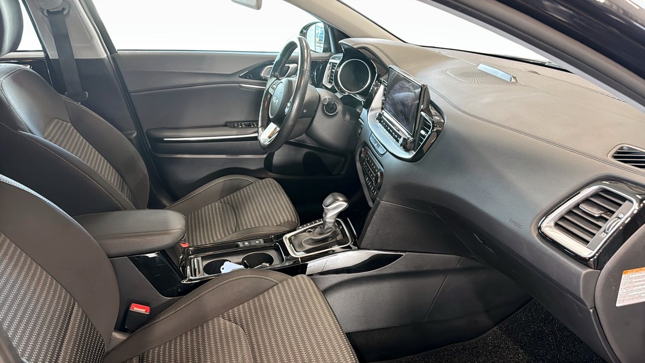 Kia Ceed 1.6 GDI Action 2024, bild 3/9