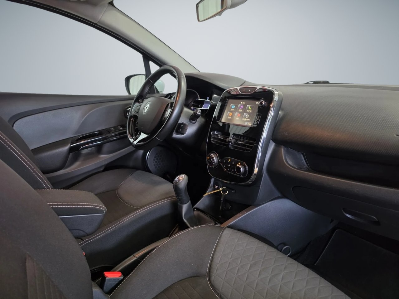Renault Clio TCe 90 2015, bild 7/10