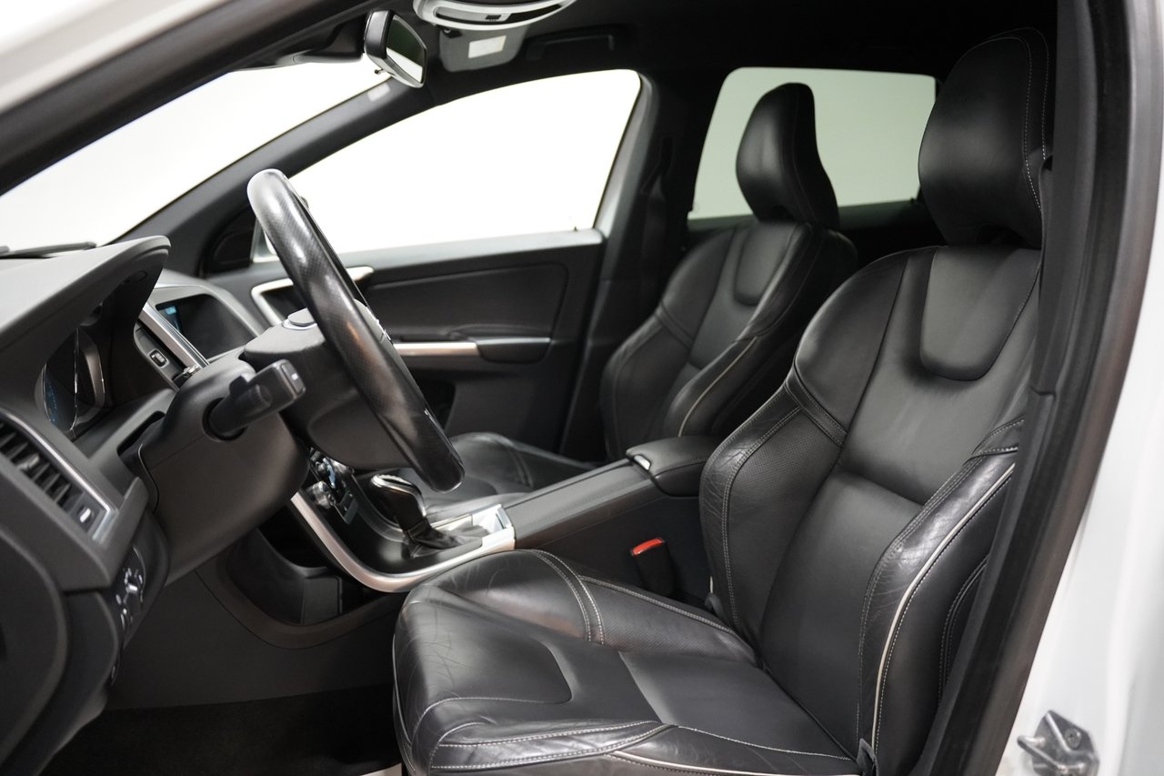Volvo XC60 D4 R Design 2015, bild 7/10