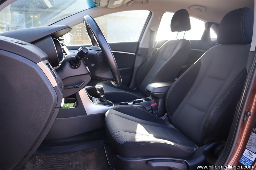 Hyundai i30 1.6 CRDi 2014, bild 4/10