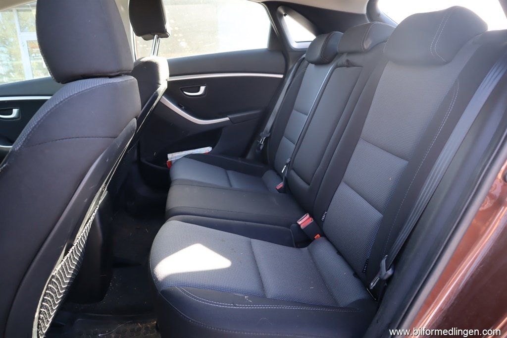 Hyundai i30 1.6 CRDi 2014, bild 6/10