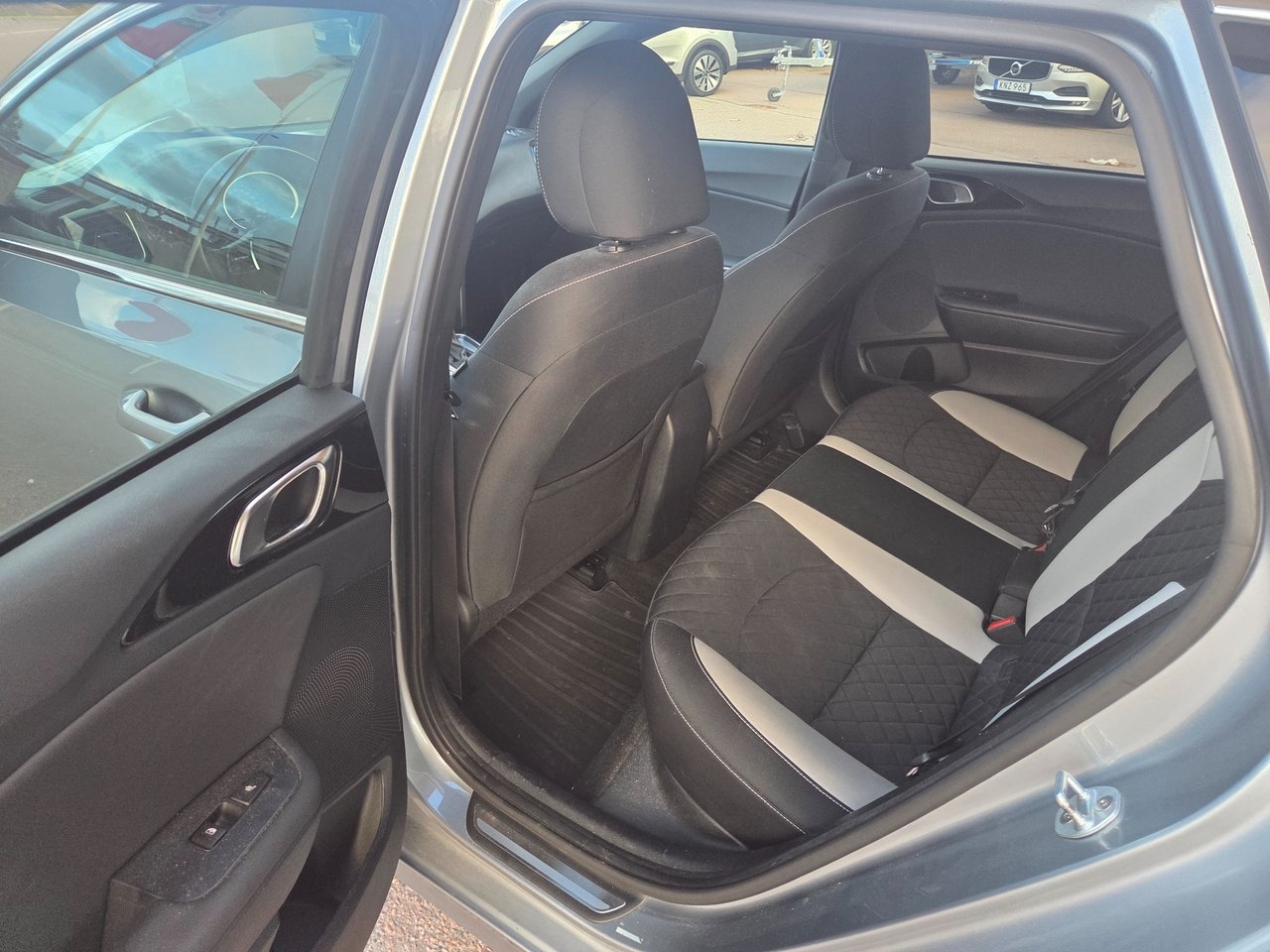 Kia Ceed 2019, bild 6/10