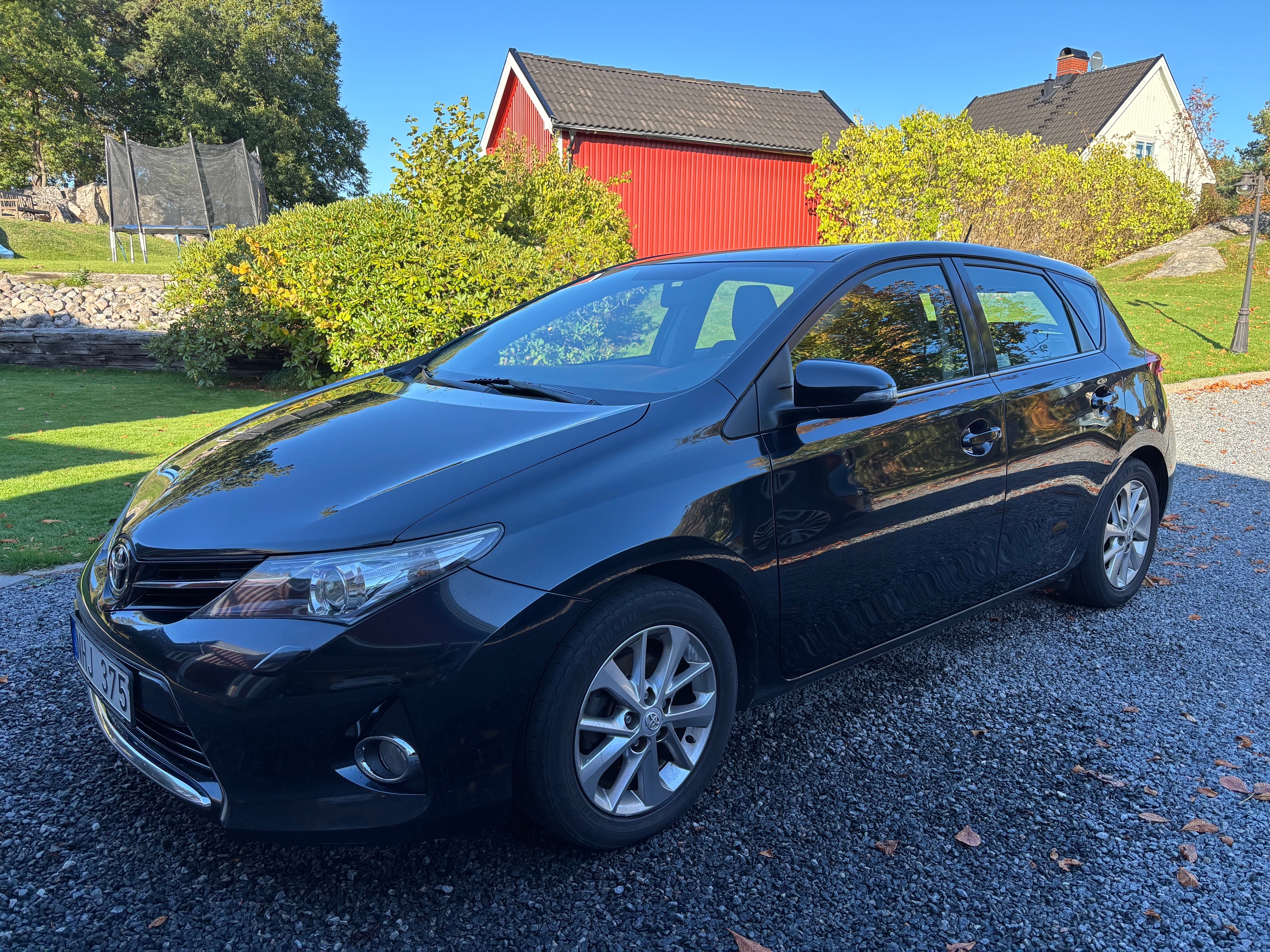 Toyota Auris 1.6 Valvematic Manuell 2013, bild 2/10