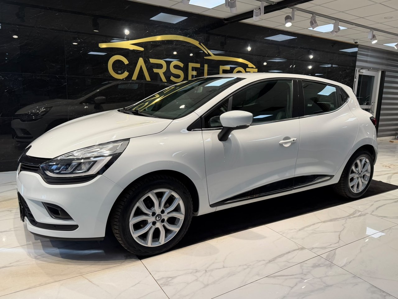 Renault Clio 1.2 TCe EDC/2Brukare 2017, bild 2/10