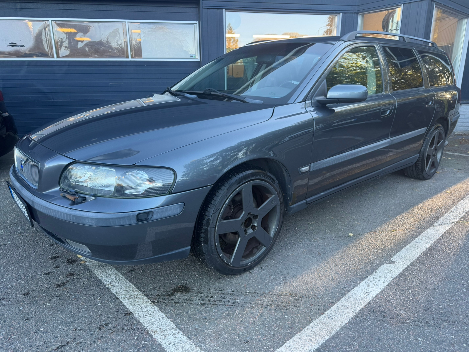 Volvo V70 2.5T 2004, photo 2/4