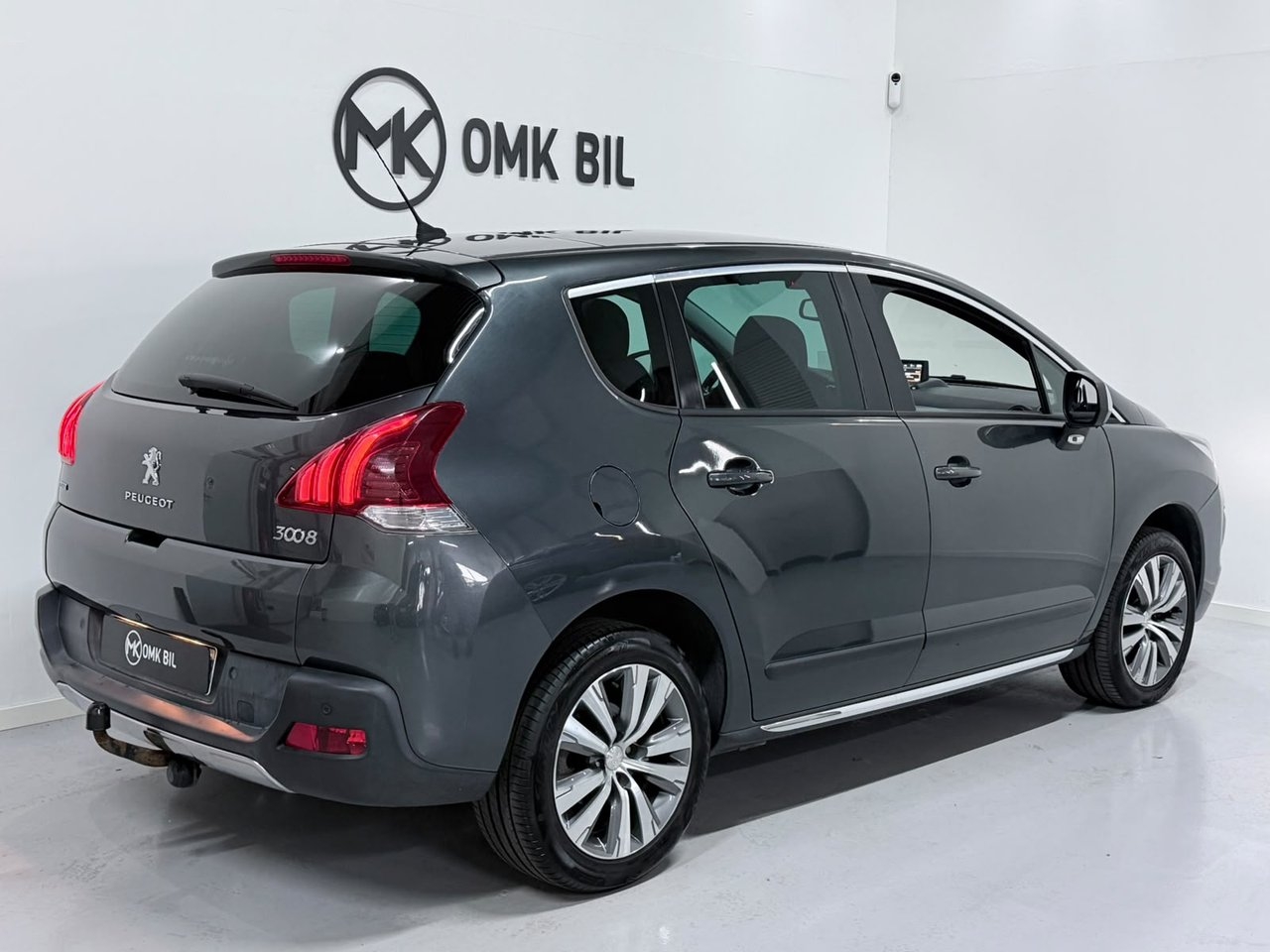 Peugeot 3008 1.6 BlueHDi EAT Euro 6 2015, bild 3/10