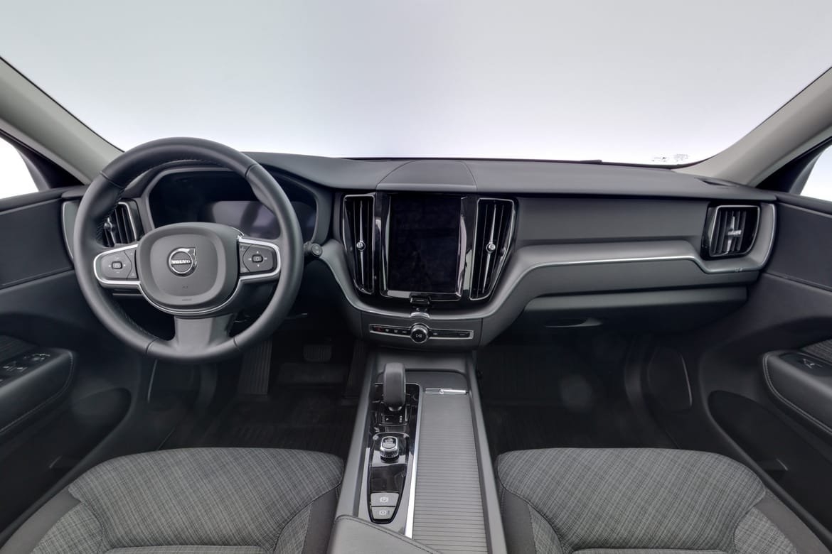 Volvo XC60 T6 Core Special Edition 2025, bild 7/10