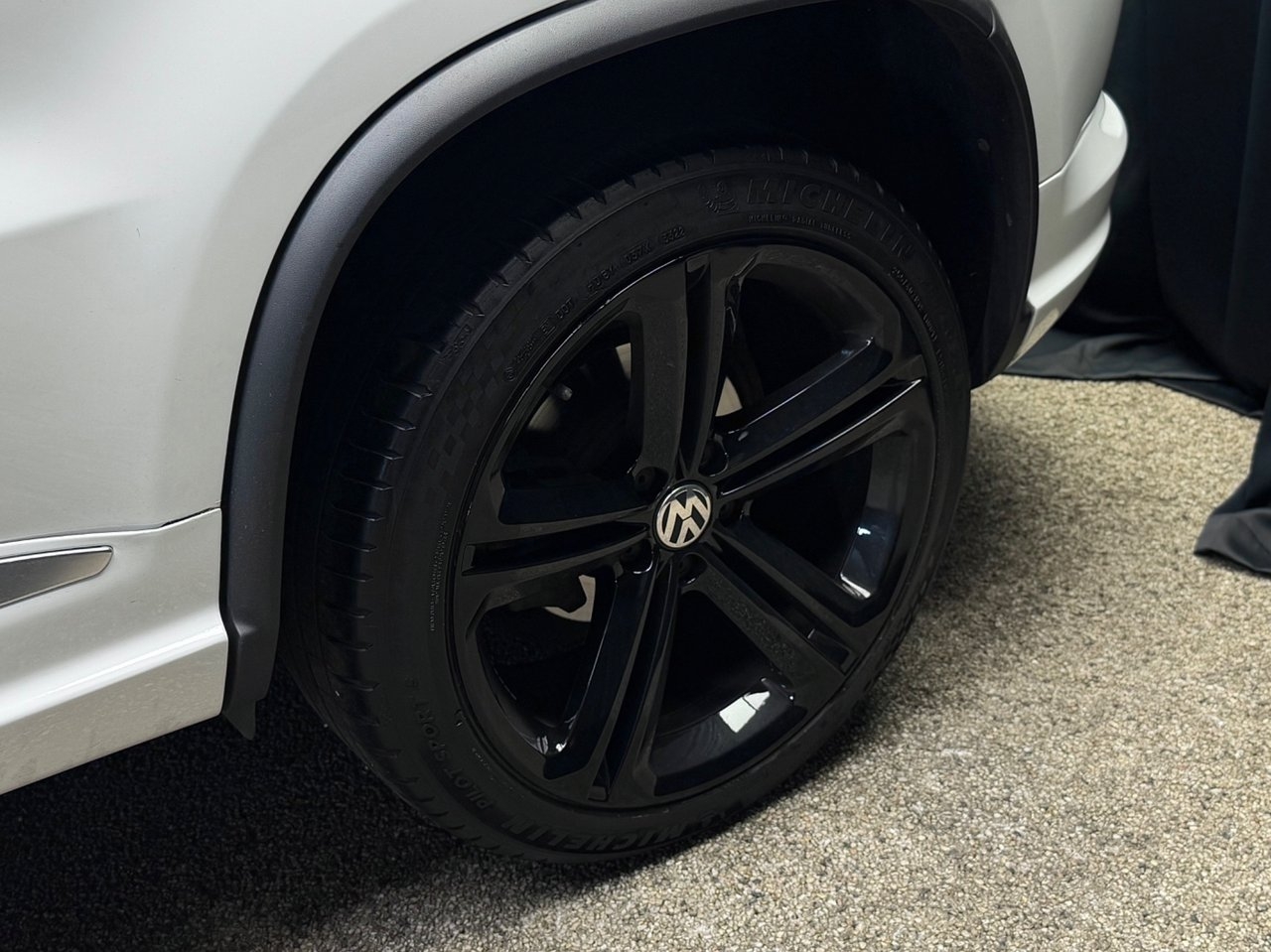 Volkswagen Tiguan 2.0 TDI R-Line Sport 2015, bild 7/10