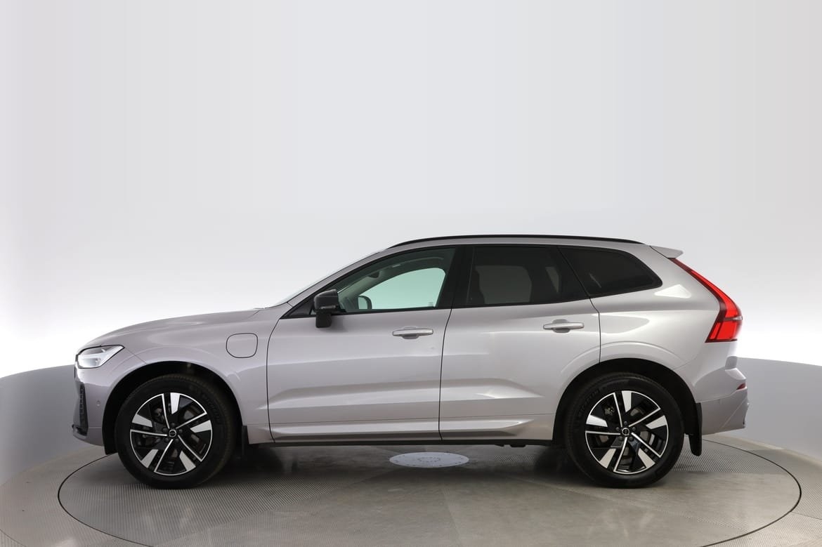 Volvo XC60 T6 Plus Dark Nordic Edition 2026, bild 2/10