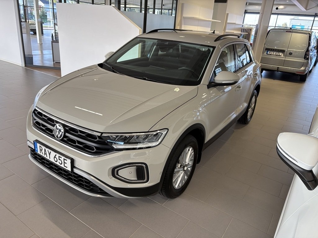 Volkswagen T-Roc 1.5 TSI 2024, photo 3/10
