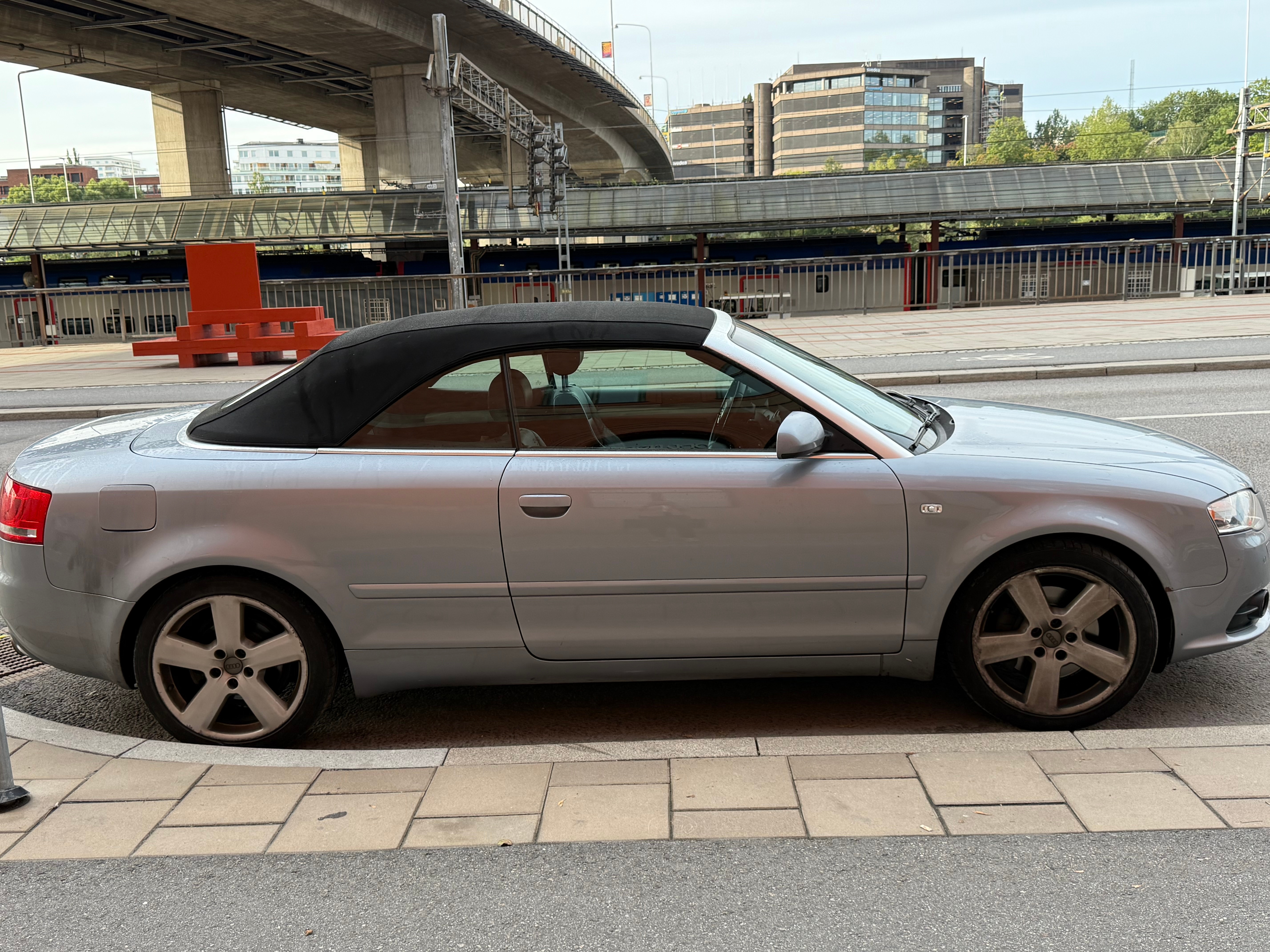 Audi A4 2007, bild 2/5