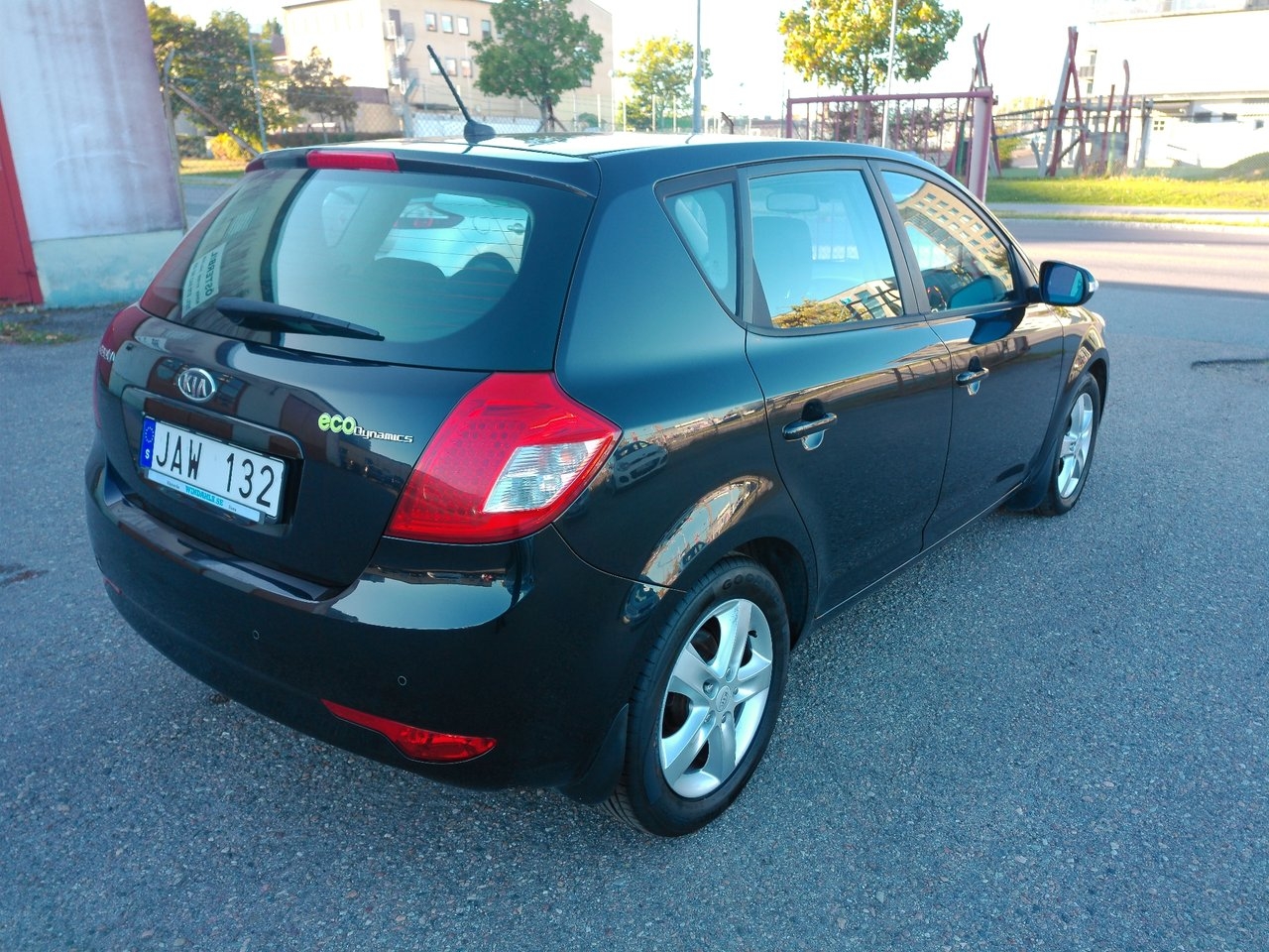 Kia Ceed 1.6 CRDi 128 2011, bild 3/10