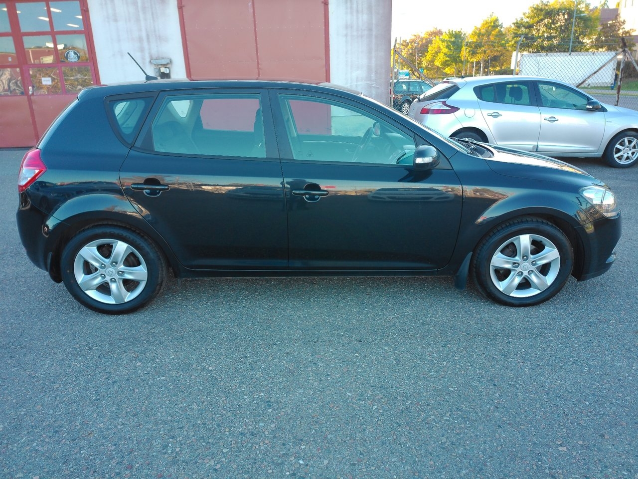 Kia Ceed 1.6 CRDi 128 2011, kuva 9/10