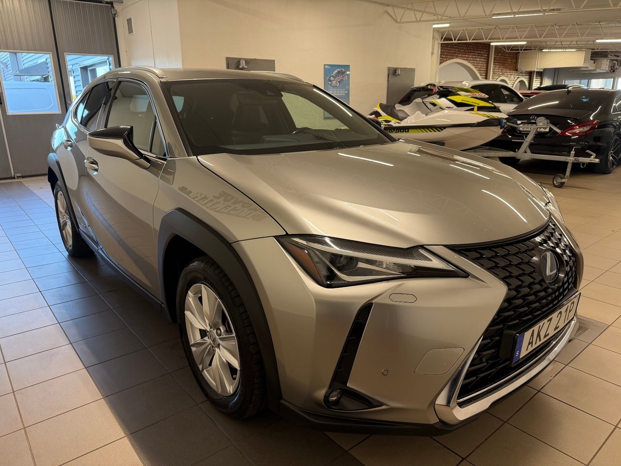 Lexus UX 250h 2019, bild 6/10