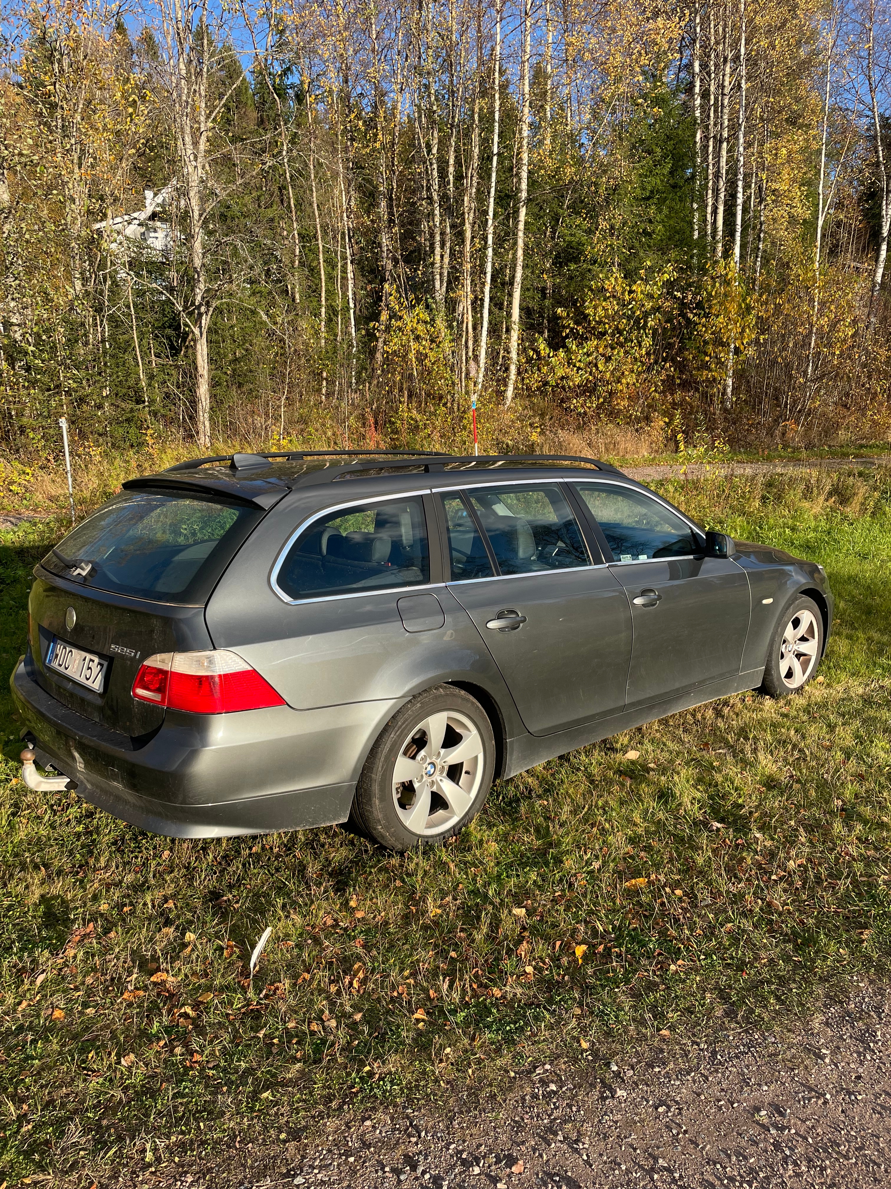 BMW 525i 2005, bild 2/4