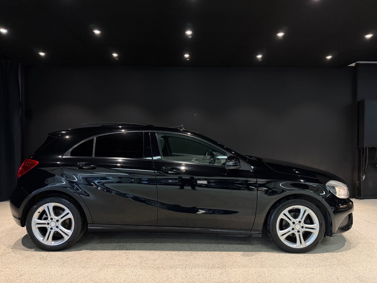 Mercedes-Benz A 180 CDI 7G-DCT Urban 2013, bild 4/10