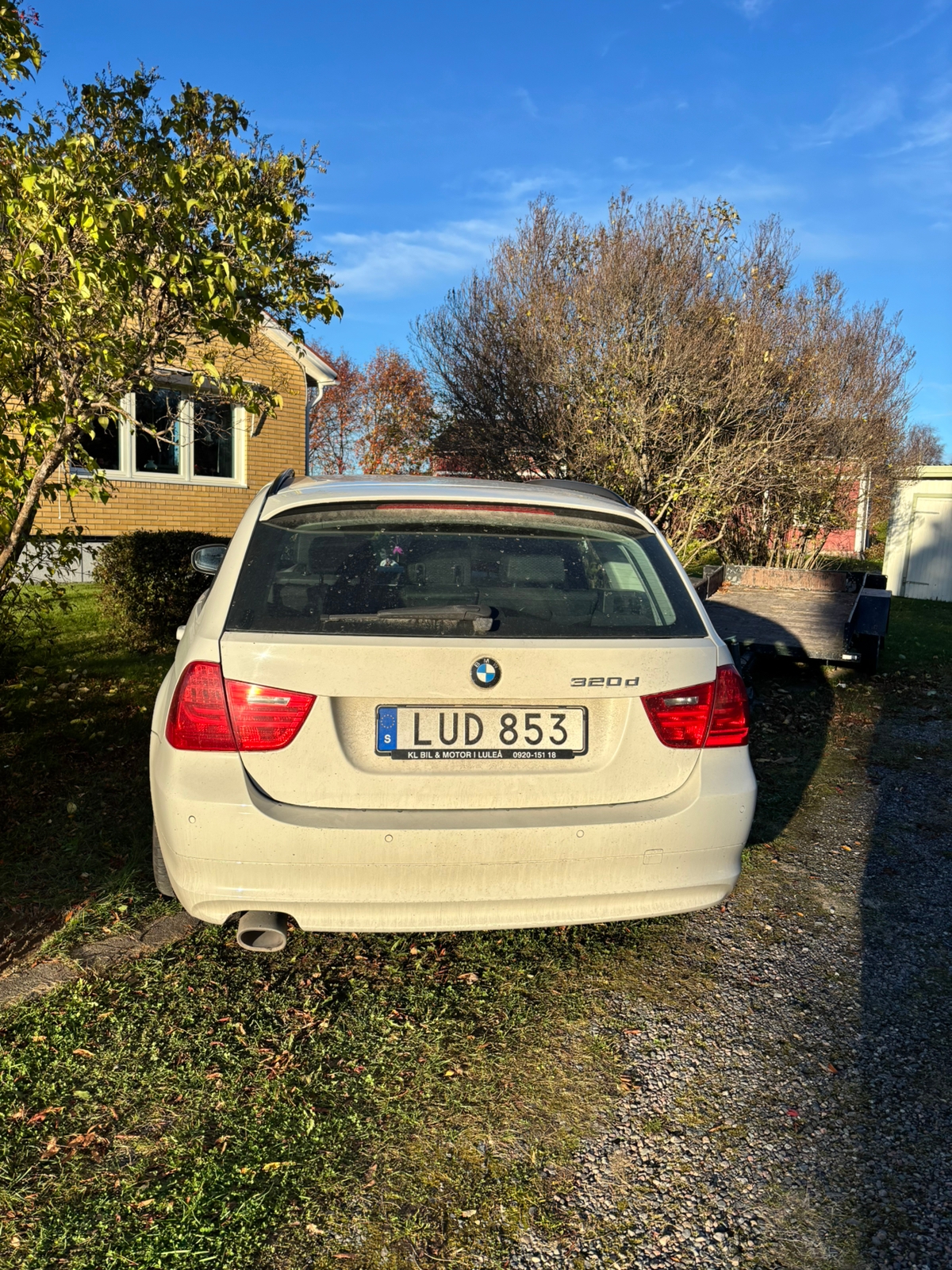 BMW 320 d xDrive Touring Manuell 2011, bild 4/5