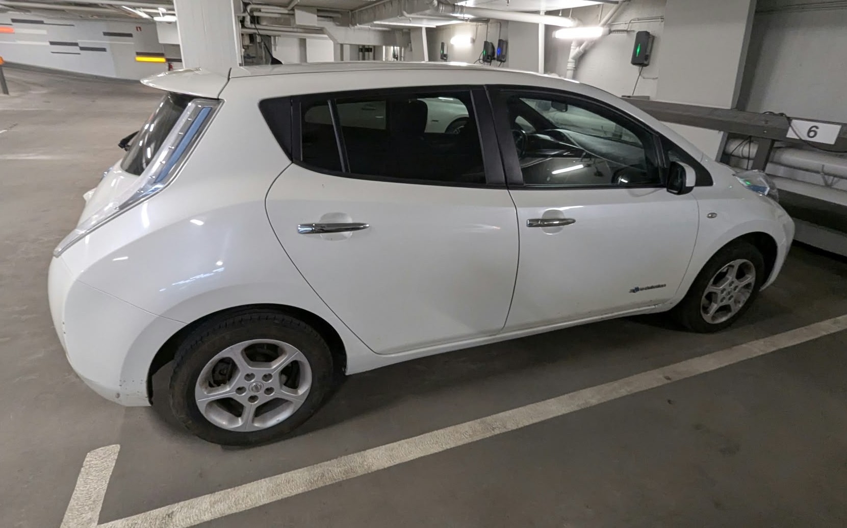 Nissan Leaf 30 kWh 2016, bild 2/6