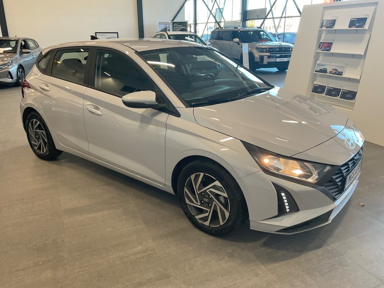 Hyundai i20 Essential 2025, bild 3/10