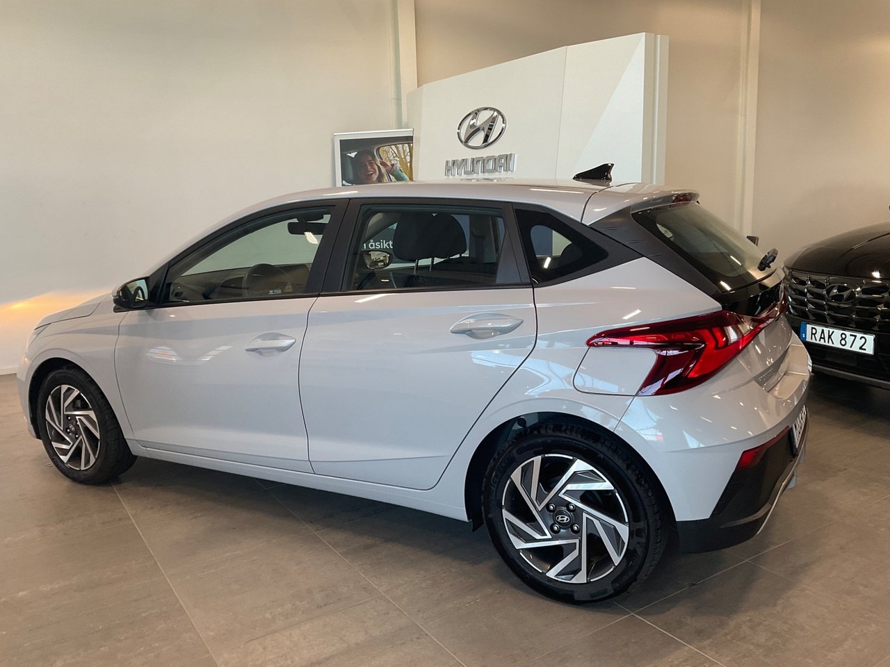 Hyundai i20 Essential 2025, bild 5/10