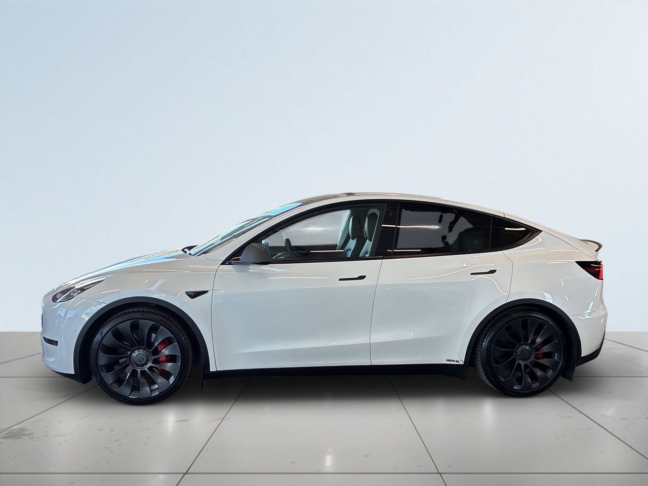Tesla Model Y 2022, photo 4/10