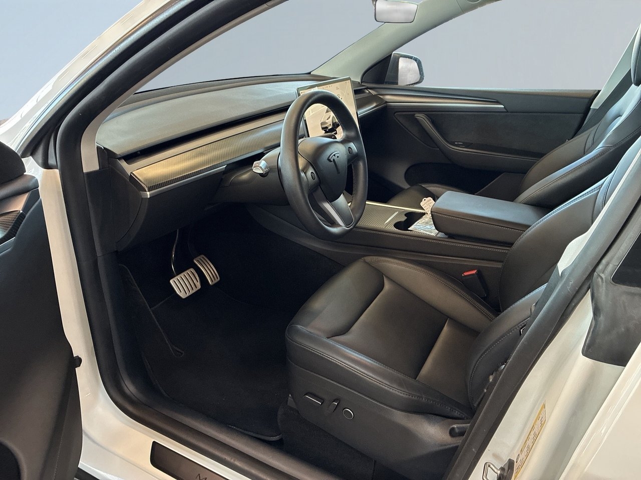 Tesla Model Y 2022, photo 7/10