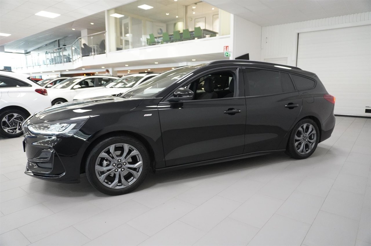 Ford Focus 1.0 EcoBoost 2024, bild 3/10