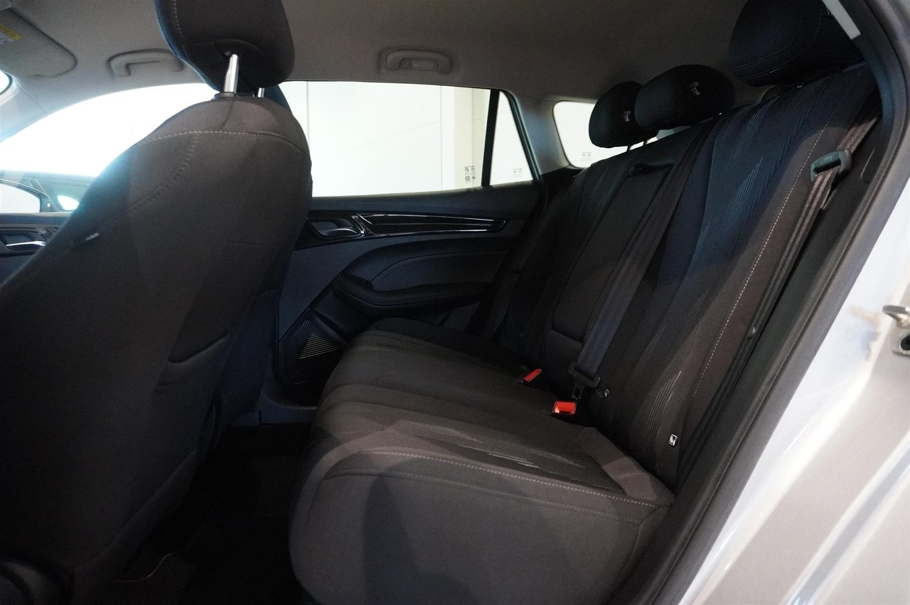 MG MG5 Comfort Standard Range 50kWh 2022, bild 6/10
