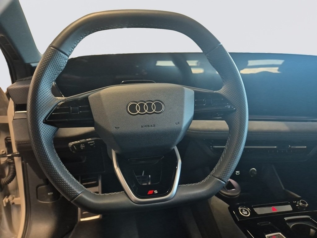 Audi A6 e-tron Avant e-tron S-line 2026, photo 2/10