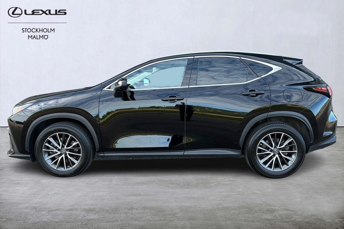 Lexus NX 450h+ Business Plus Backkamera 2023, bild 3/10