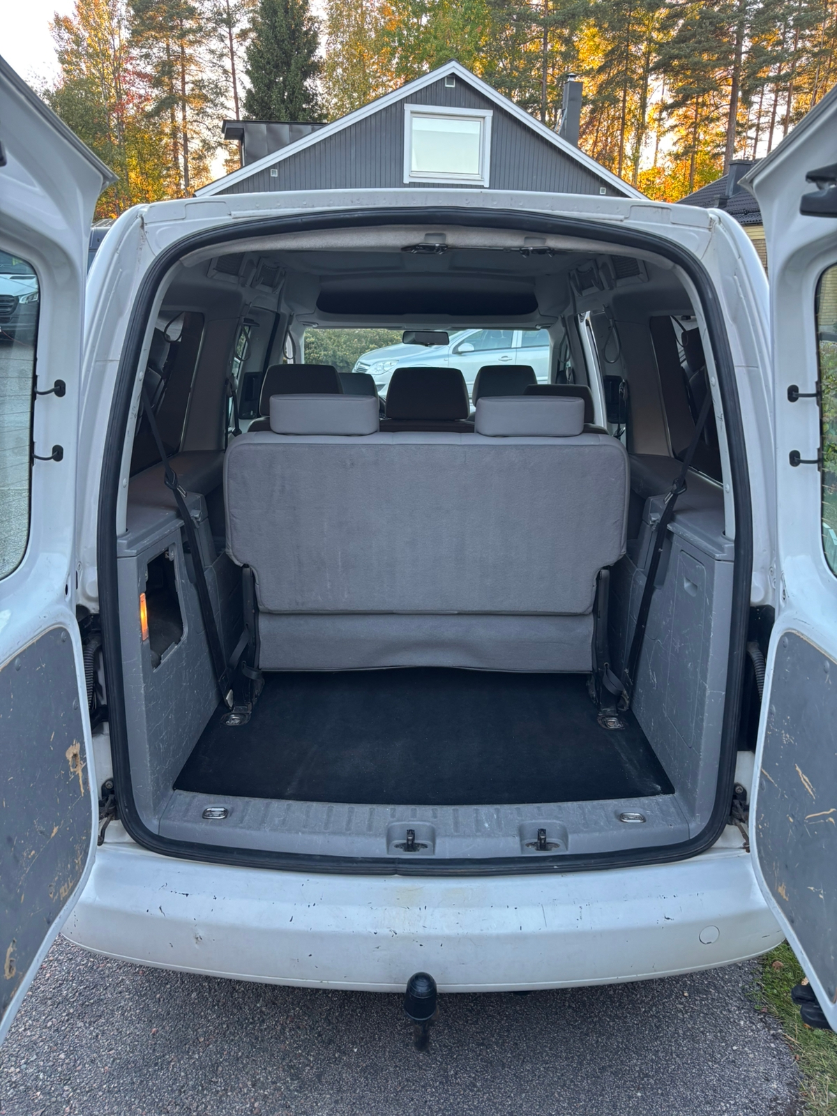 Volkswagen Caddy Maxi 2009, bild 6/10