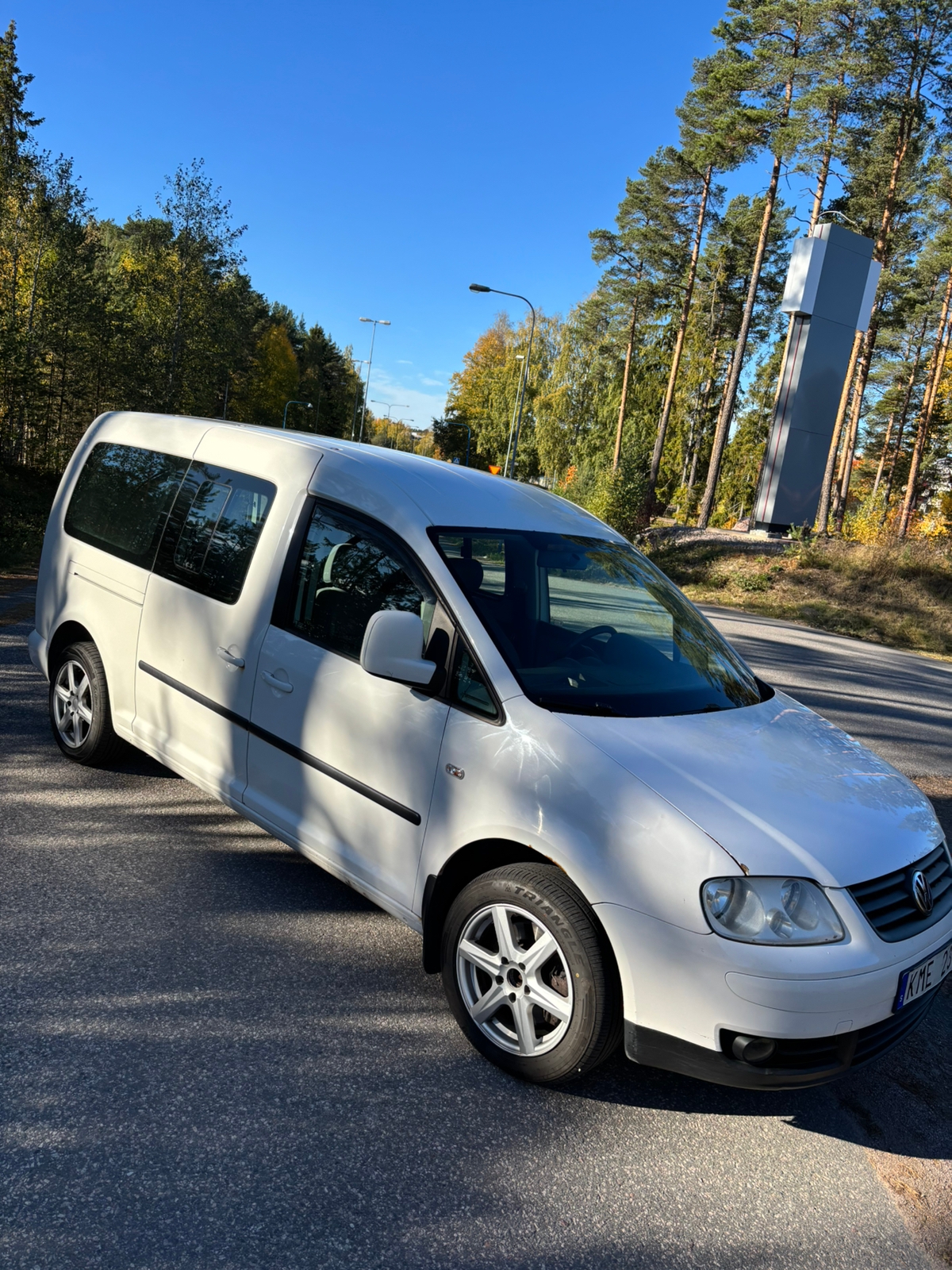Volkswagen Caddy Maxi 2009, bild 2/10