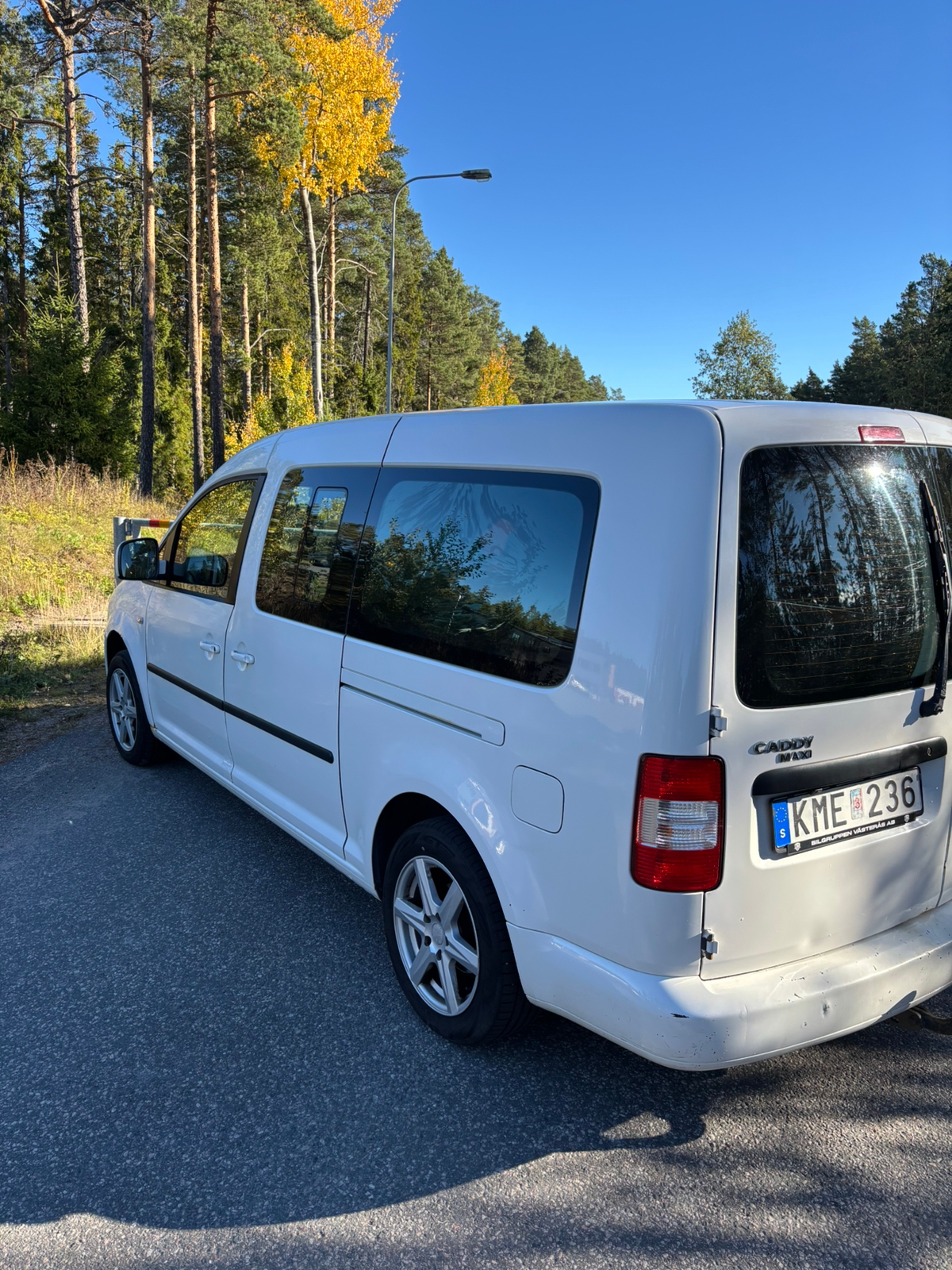 Volkswagen Caddy Maxi 2009, bild 4/10