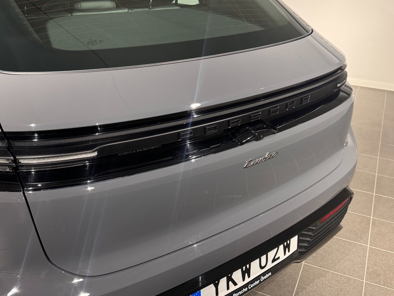 Porsche Macan Turbo 2025, bild 6/10