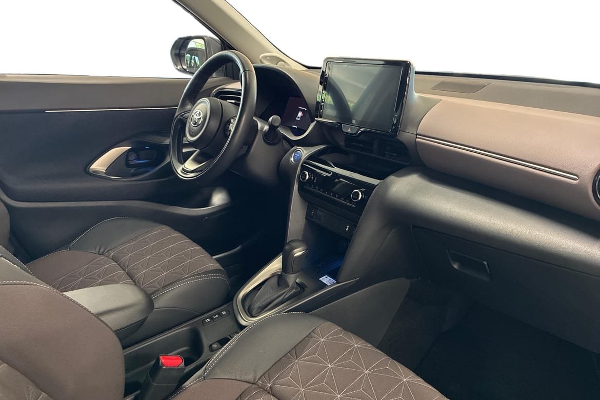 Toyota Yaris Cross 2023, bild 7/10