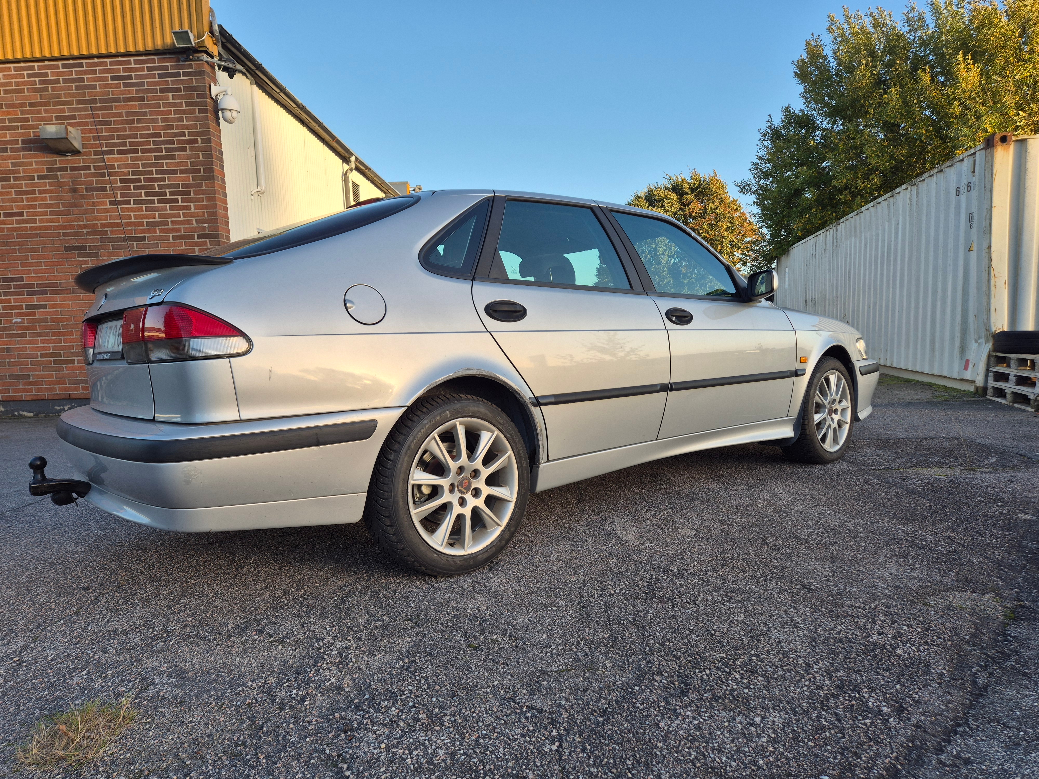 Saab 9-3 5-dörrar 2.0 T Manuell 1999, bild 3/10