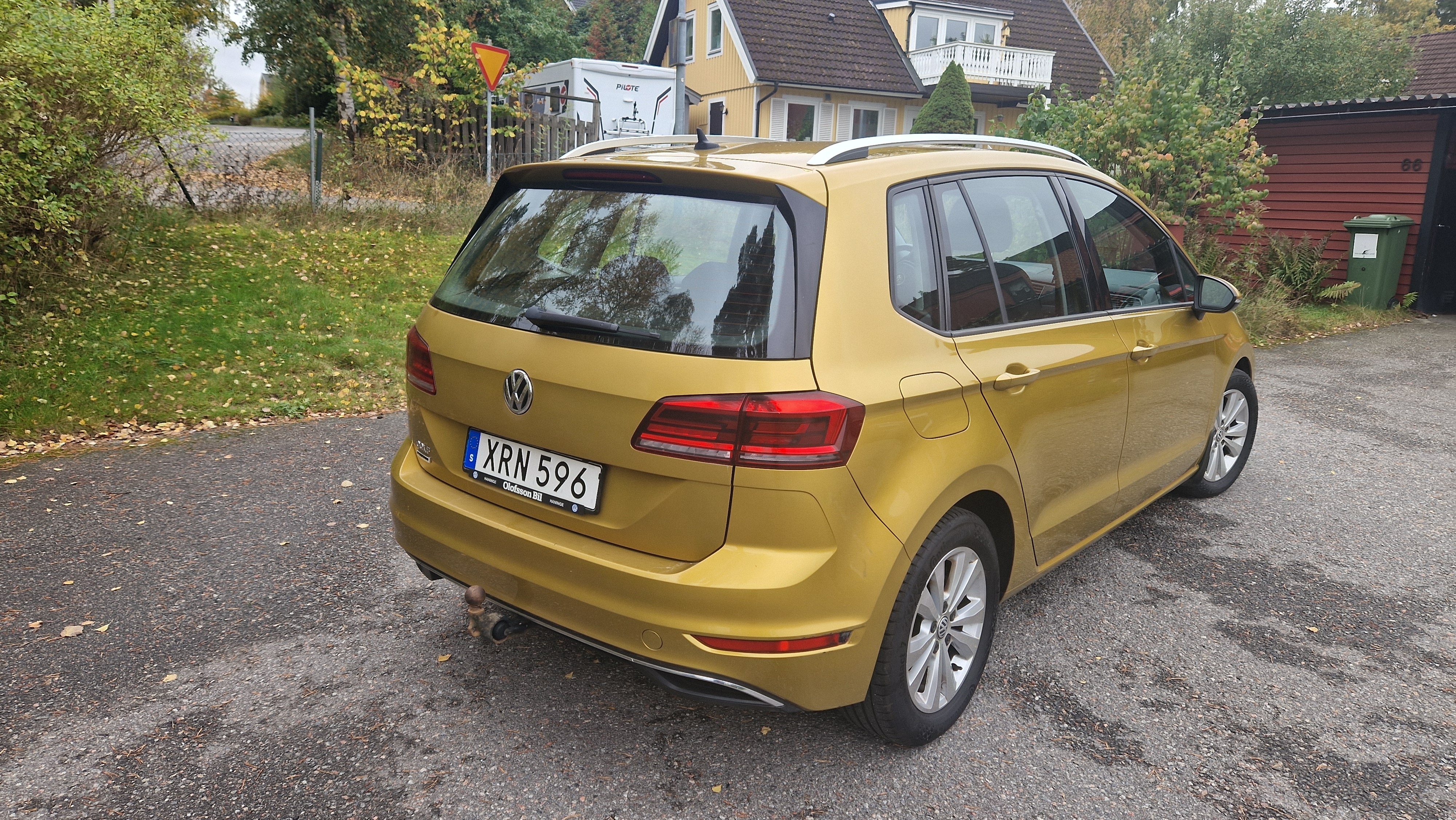 Volkswagen Golf Sportsvan 2018, bild 2/8