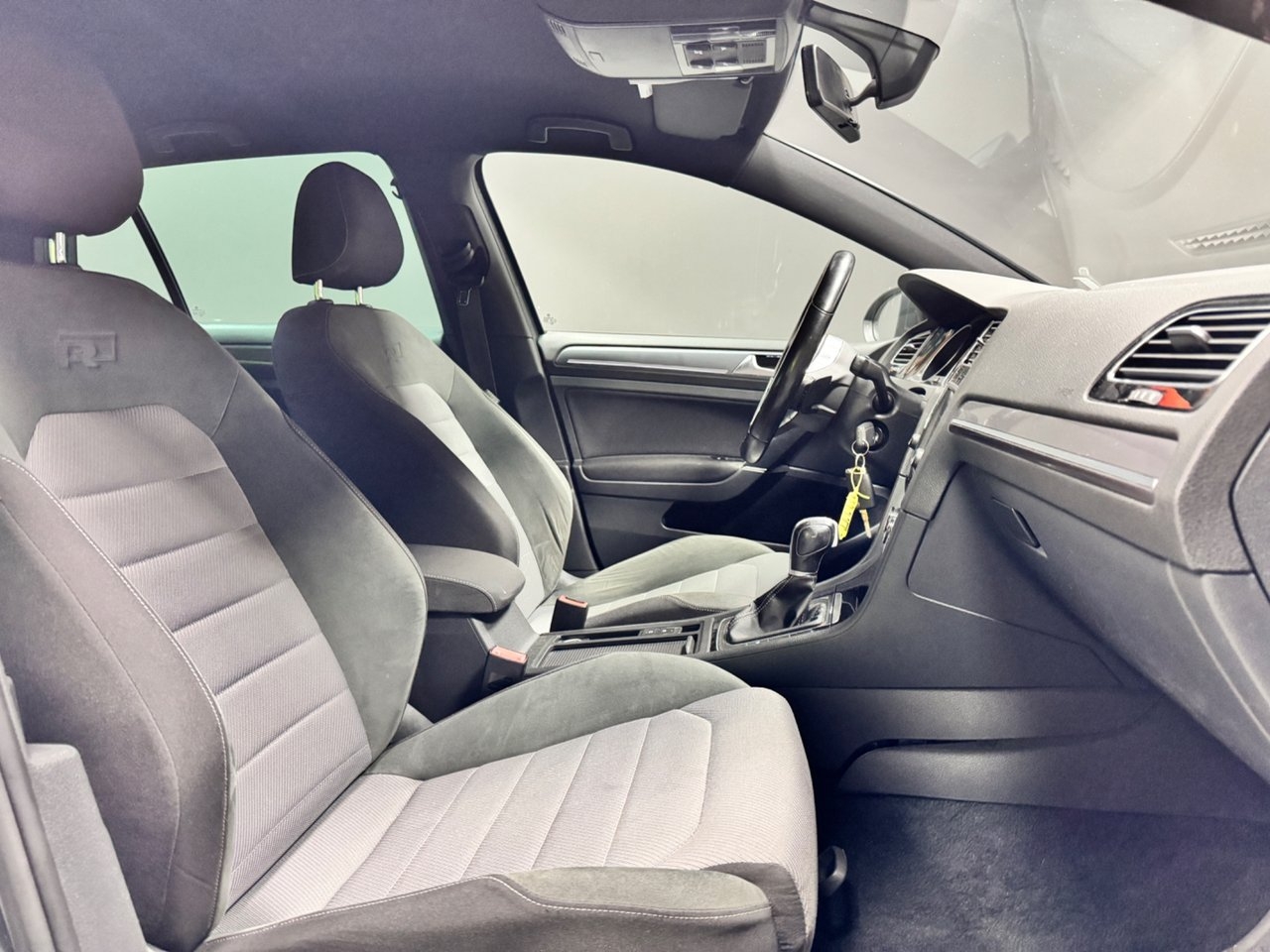 Volkswagen Golf 1.4 TSI R-Line 2017, bild 7/9