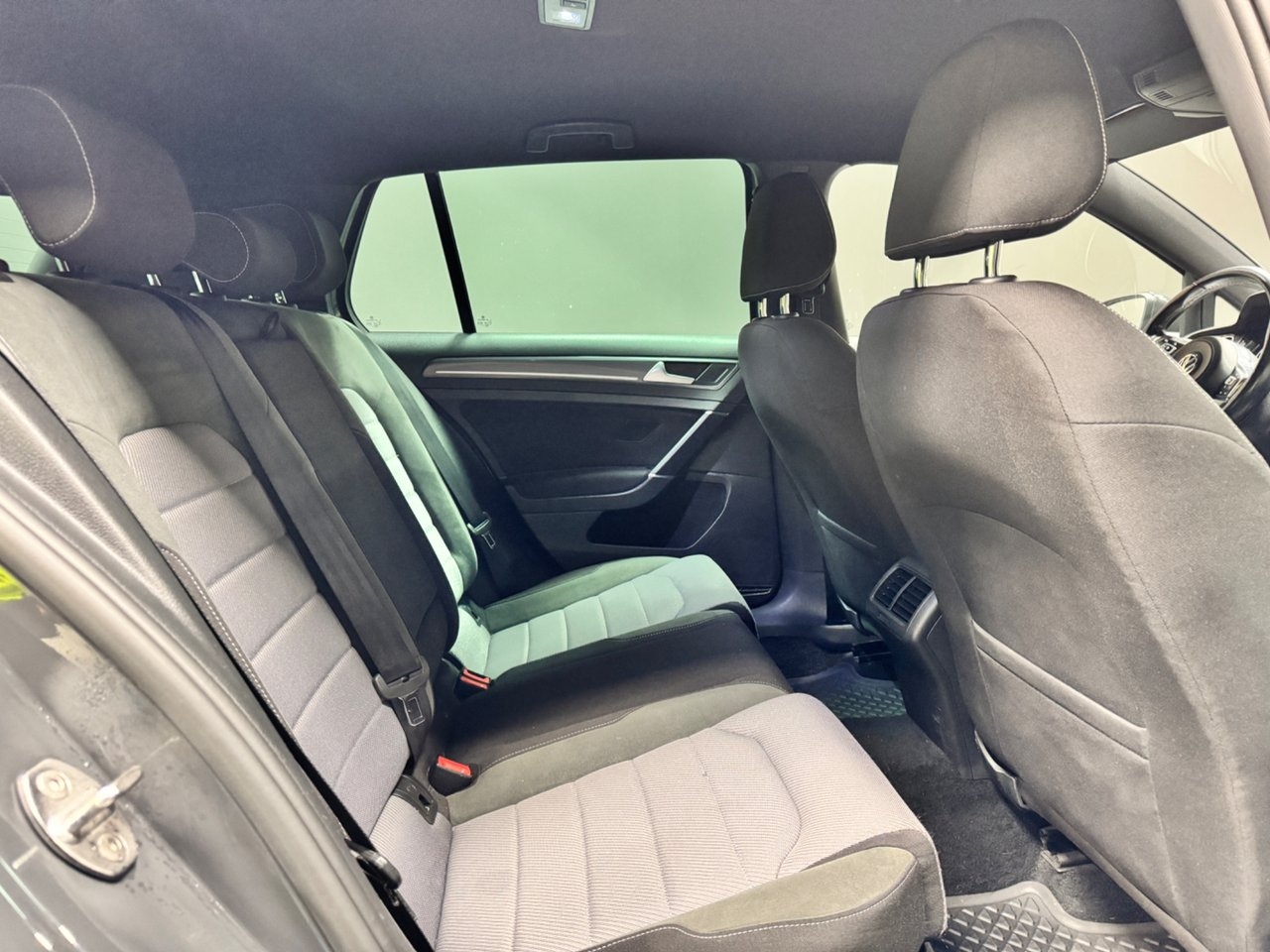 Volkswagen Golf 1.4 TSI R-Line 2017, bild 6/9