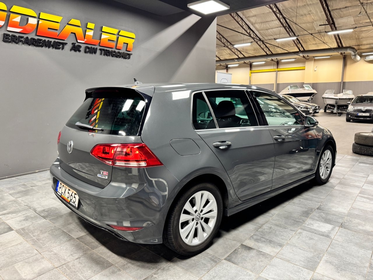 Volkswagen Golf 1.4 TSI R-Line 2017, bild 2/9