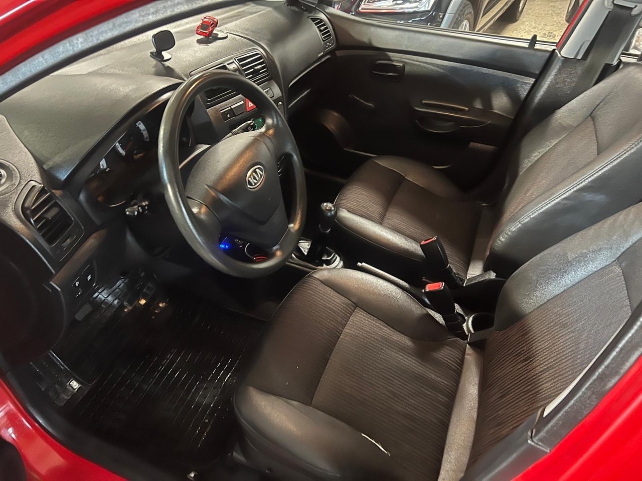 Kia Picanto 1.1 ECO Ny Servad Låg mil 2009, bild 6/10