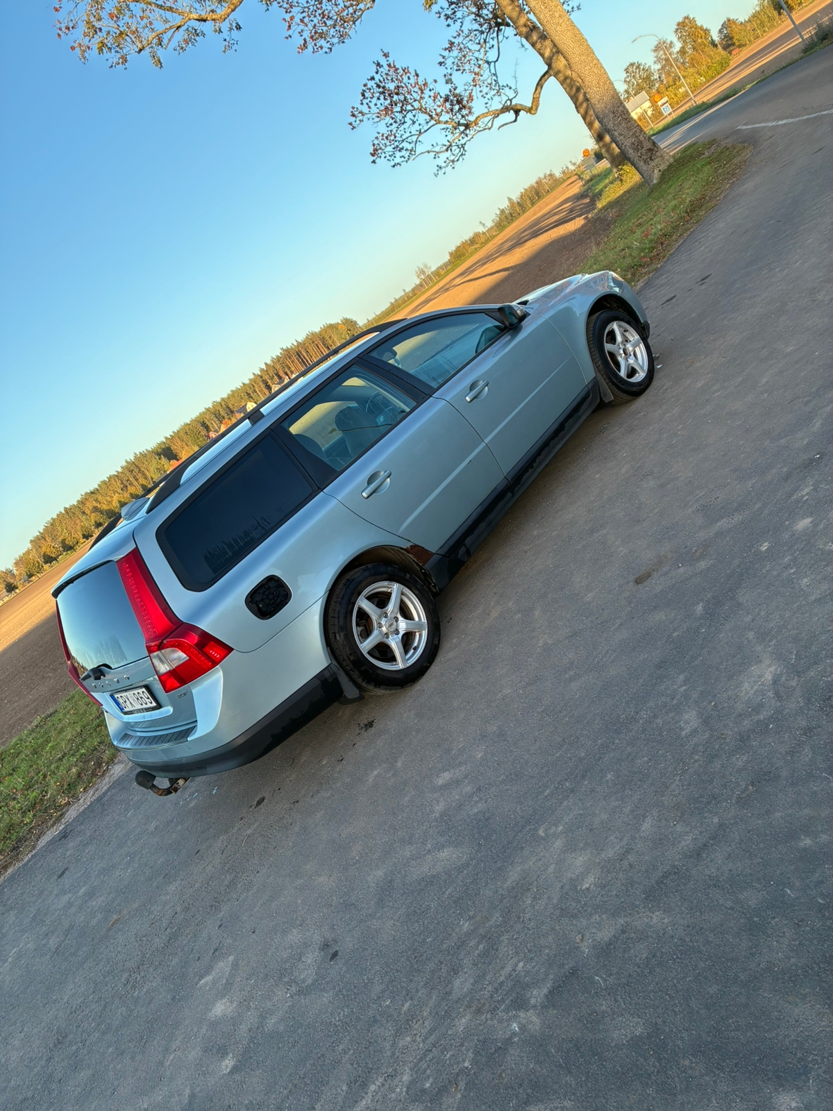 Volvo V70 2.0F Manuell 2008, bild 2/5