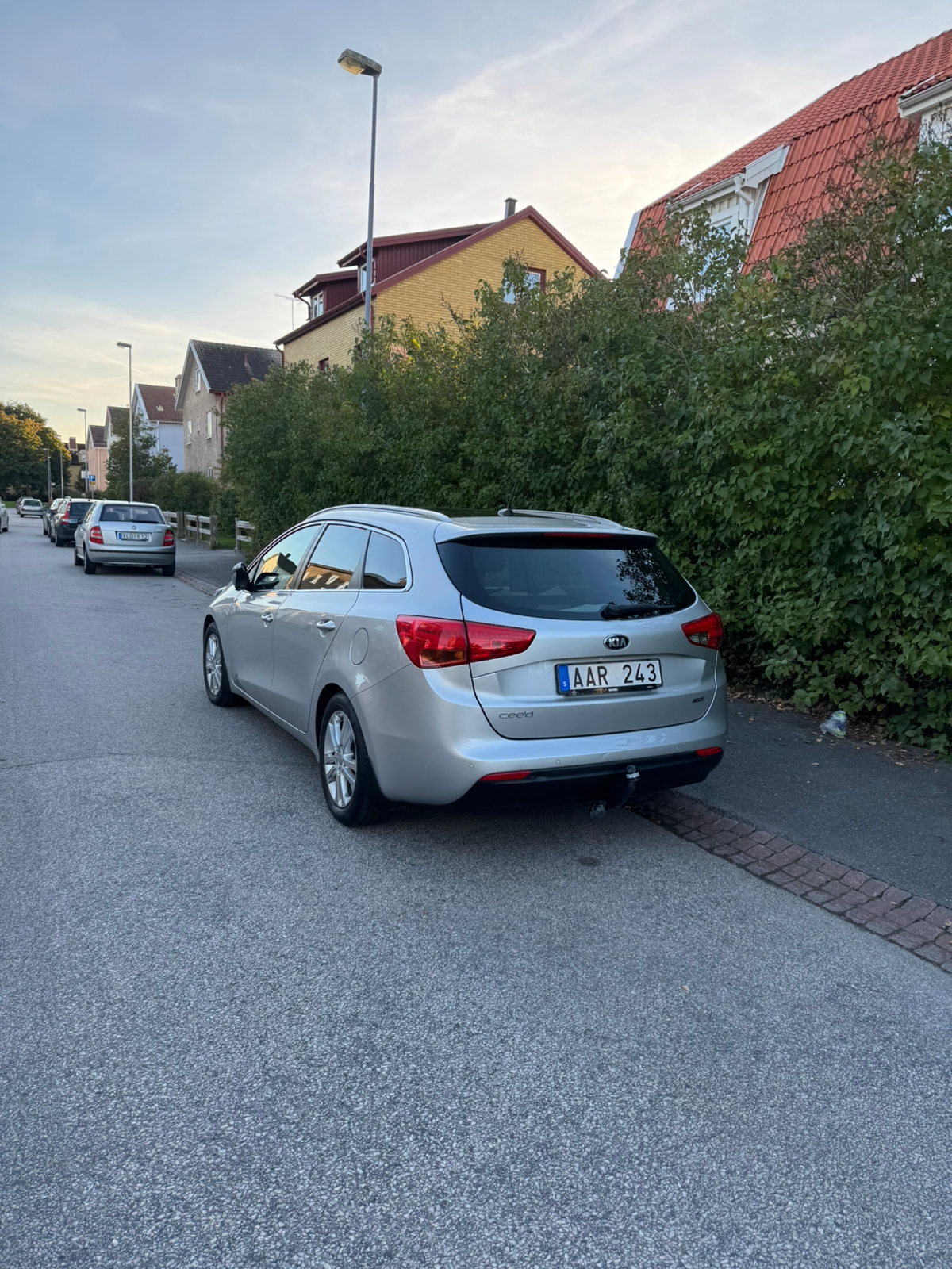 Kia Ceed 1.6 CRDi 128 2014, bild 2/4