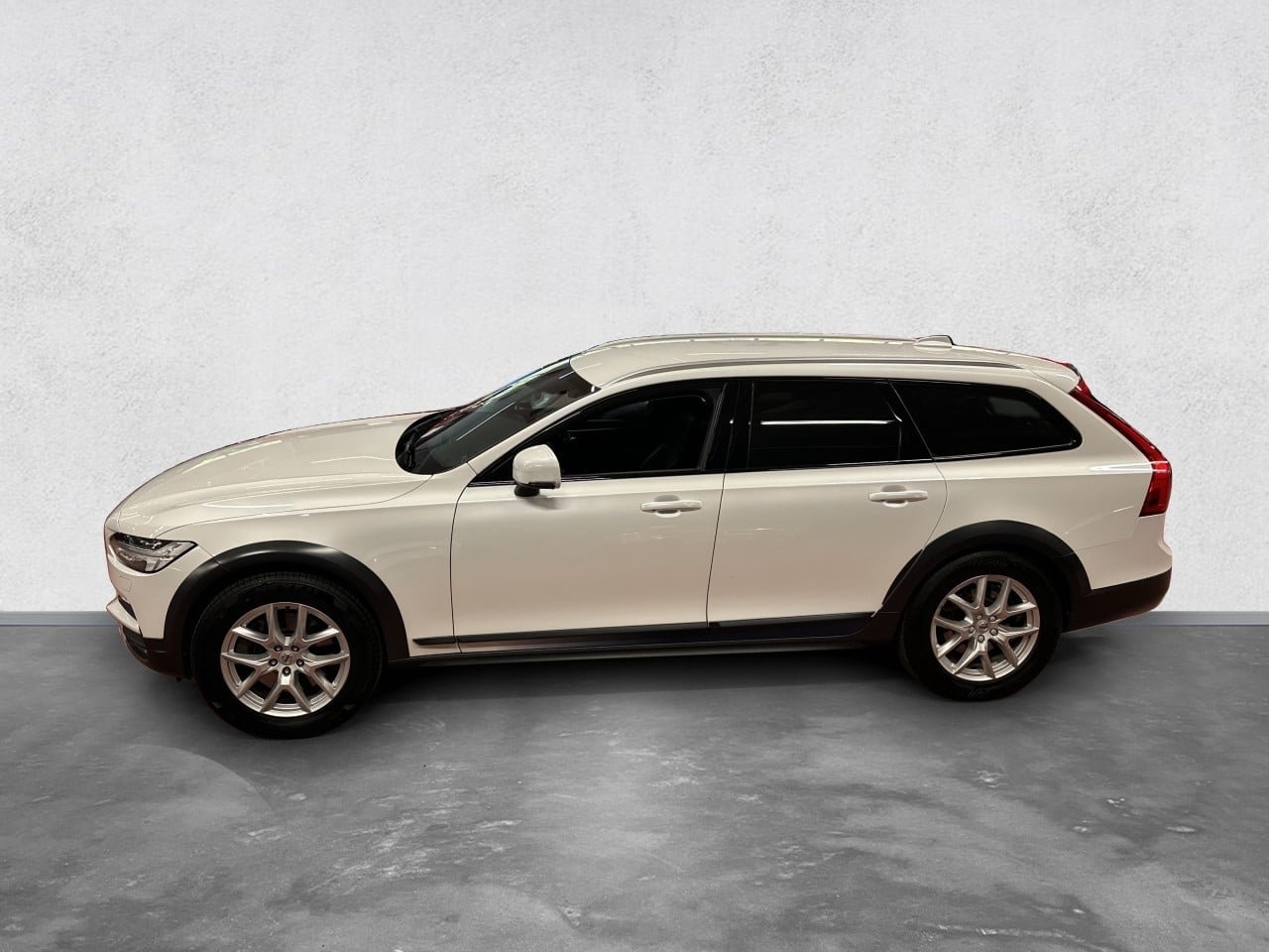 Volvo V90 Cross Country D4 2019, bild 2/10