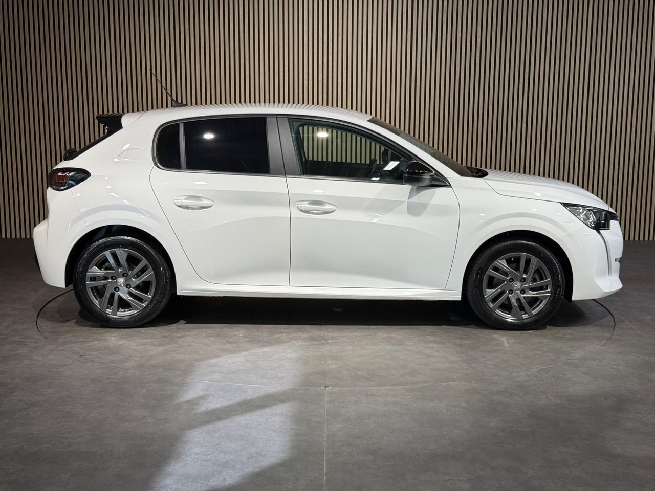 Peugeot 208 2022, bild 3/10