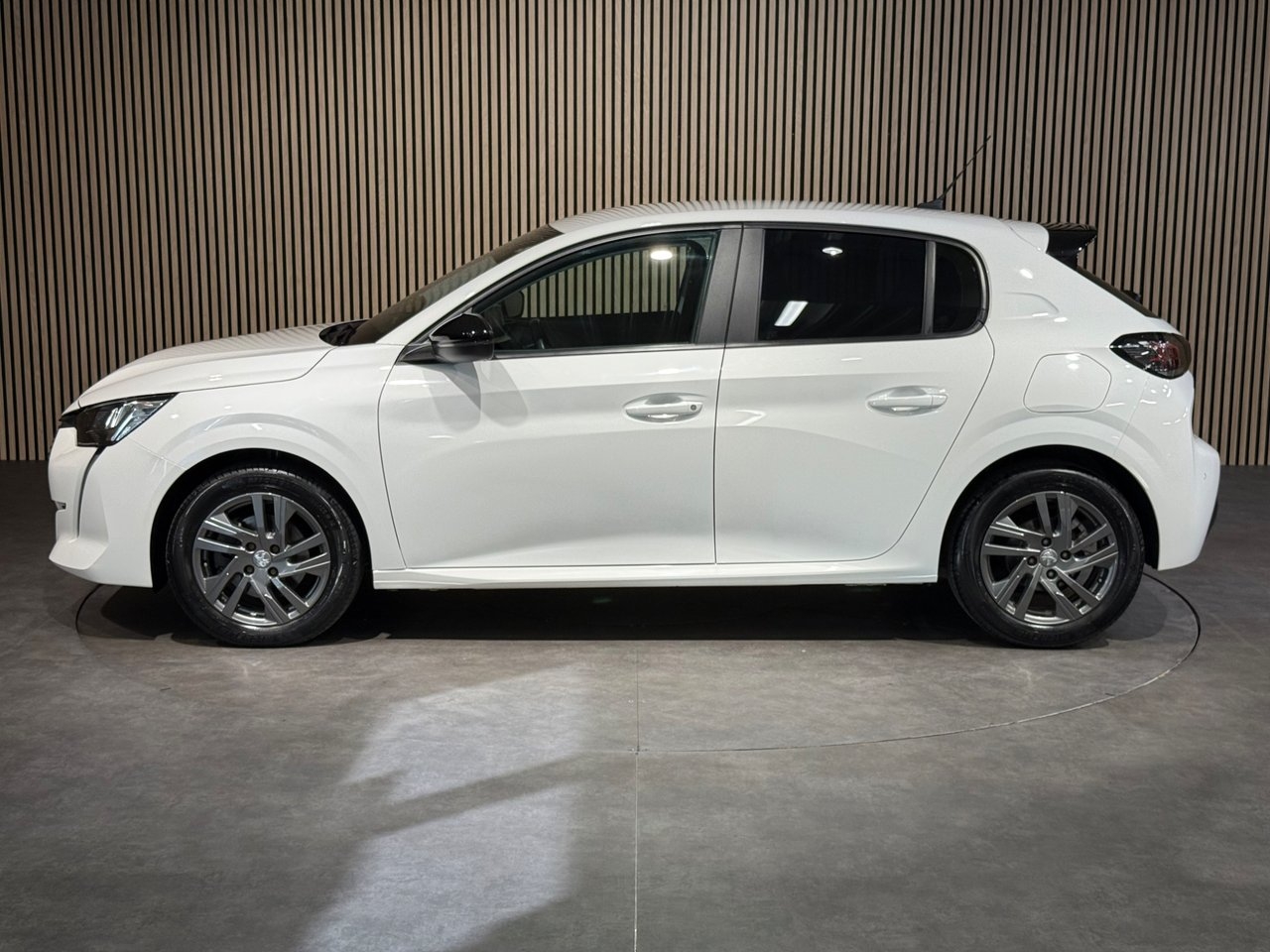Peugeot 208 2022, bild 7/10