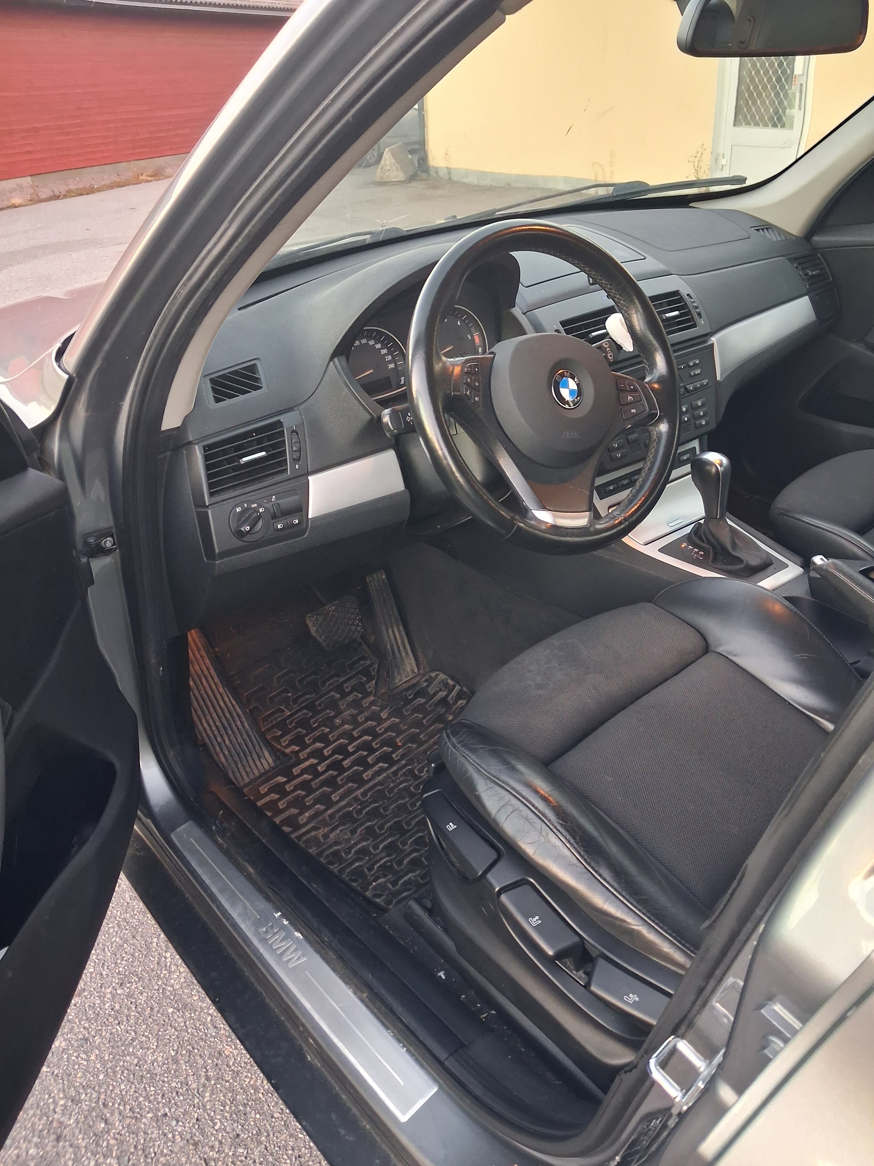 BMW X3 20d 2009, bild 6/7