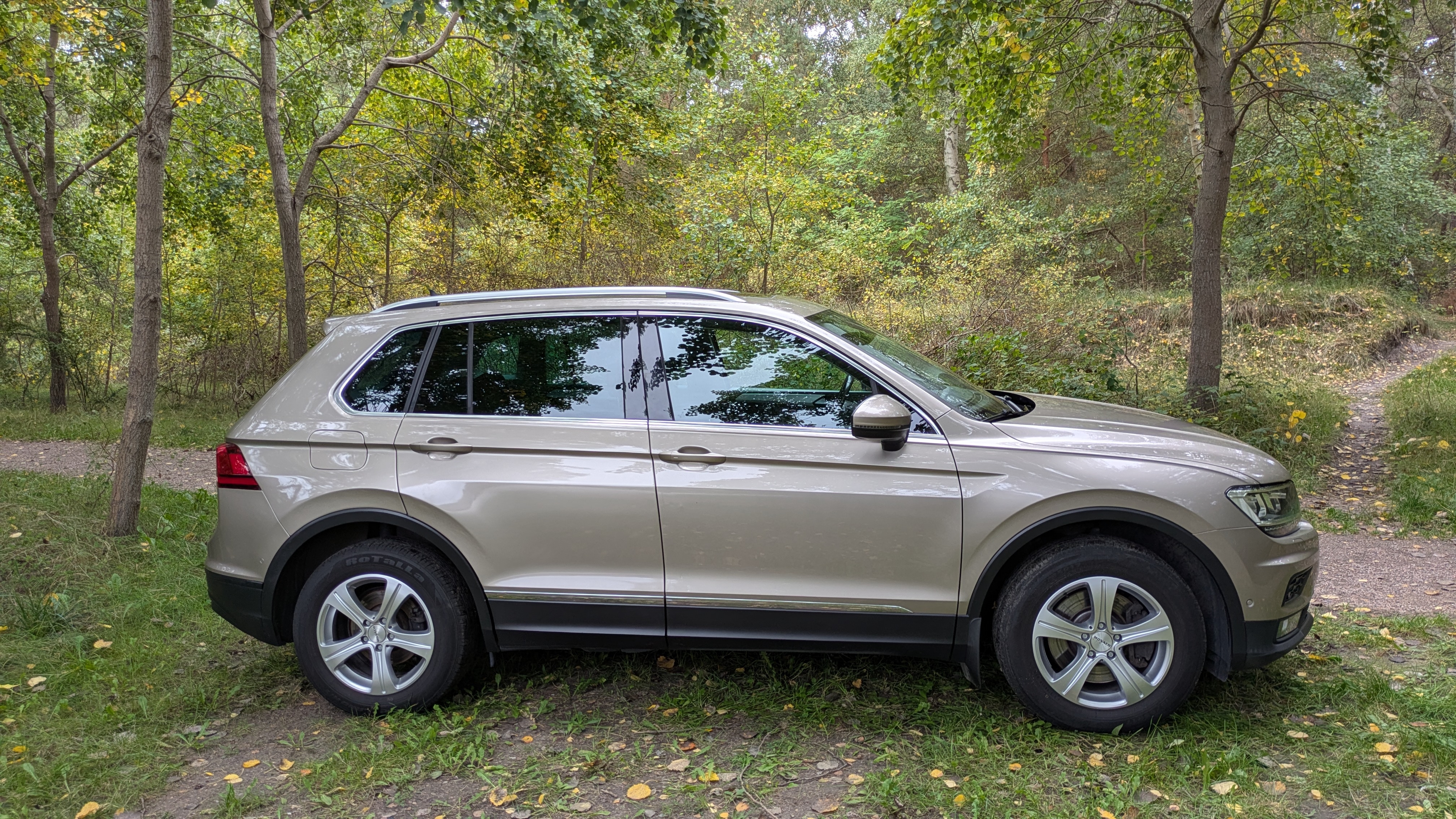 Volkswagen Tiguan 2020, bild 4/10