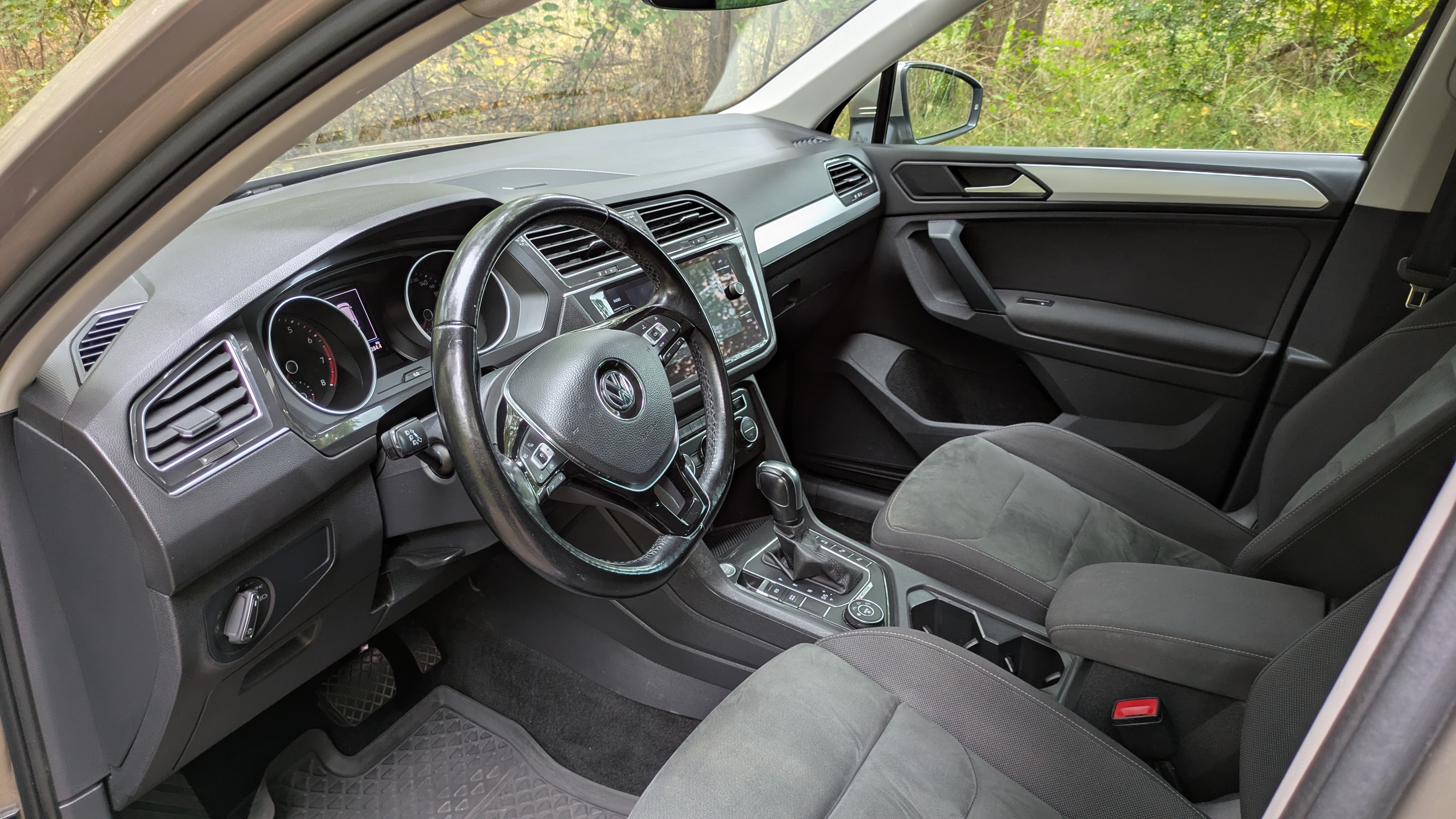 Volkswagen Tiguan 2020, bild 7/10